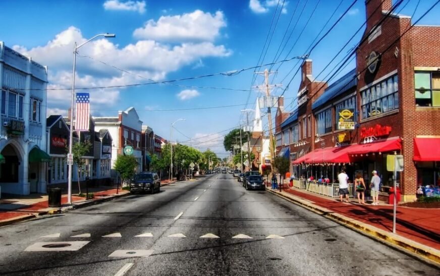 Delaware vs Texas cost of living in 2026: Salary, housing, rent, taxes, and expenses